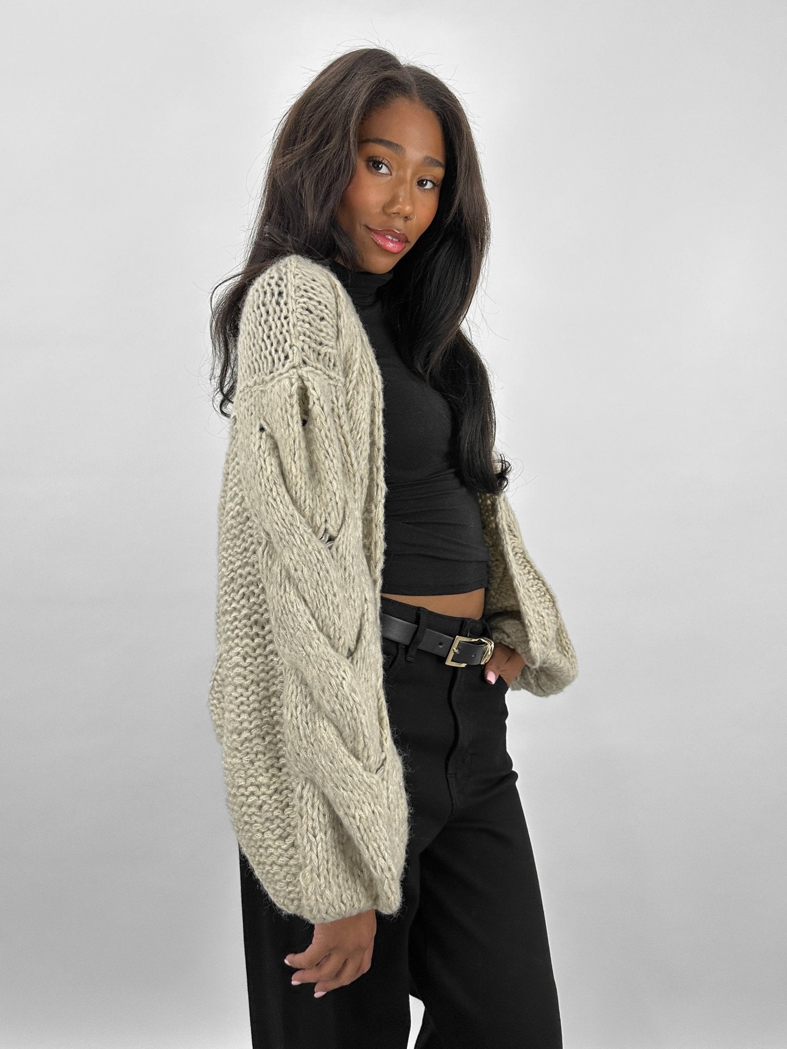 Chunky Cropped Knit Cardigan - Vamp Official