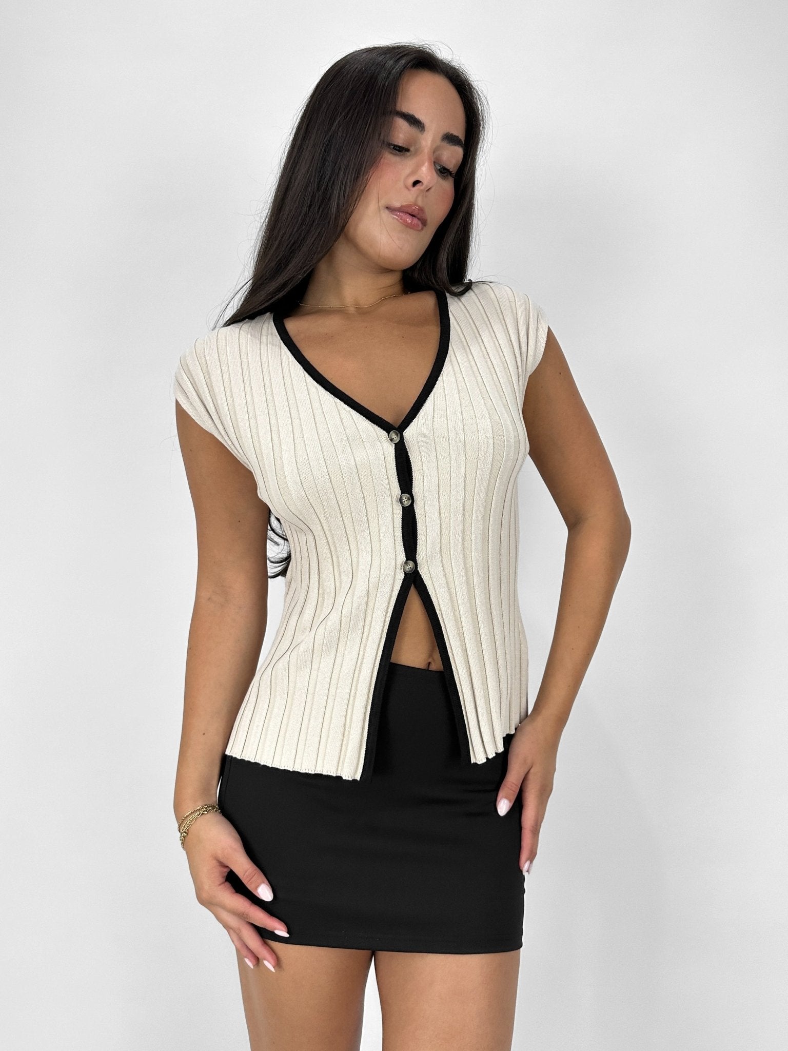 Contrast Trim Ribbed Knit Cardigan - Vamp Official