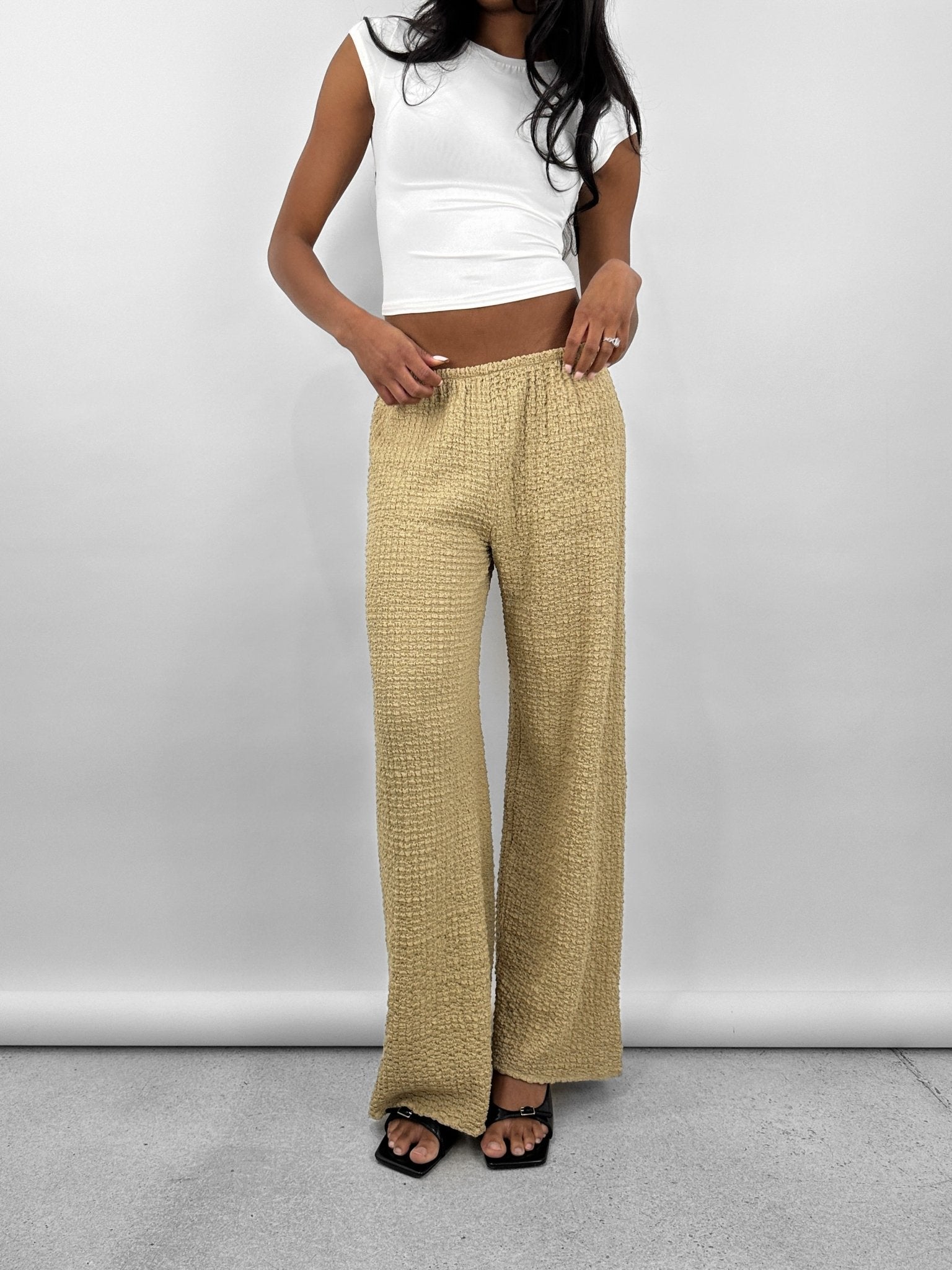 Crinkle Textured Wide Leg Pants - Vamp Official