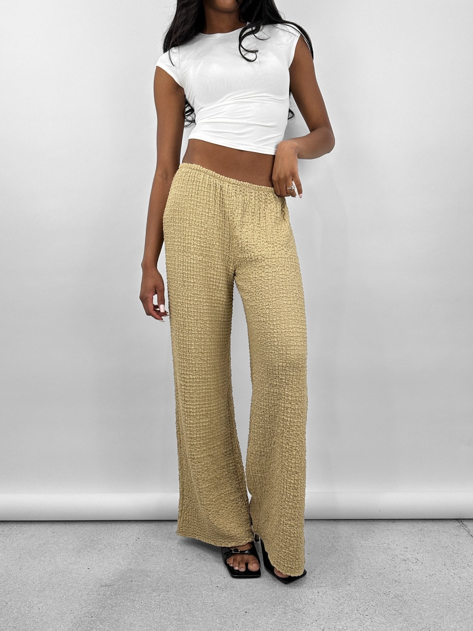 Crinkle Textured Wide Leg Pants - Vamp Official