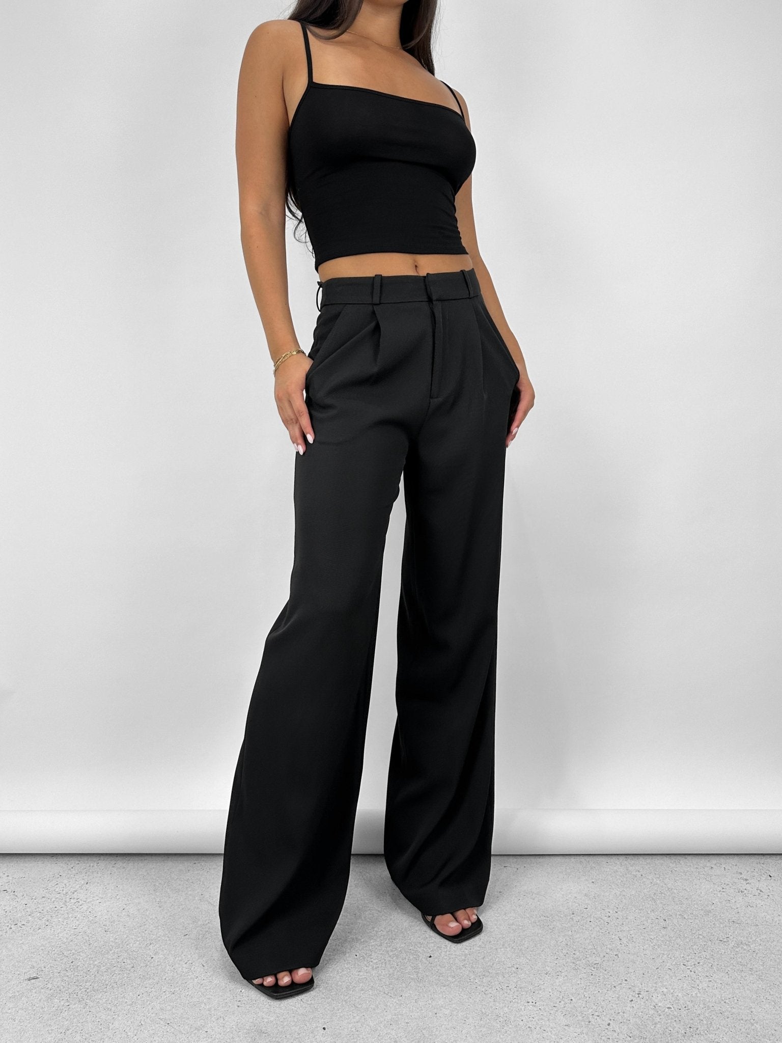 High Rise Pleated Trousers - Vamp Official