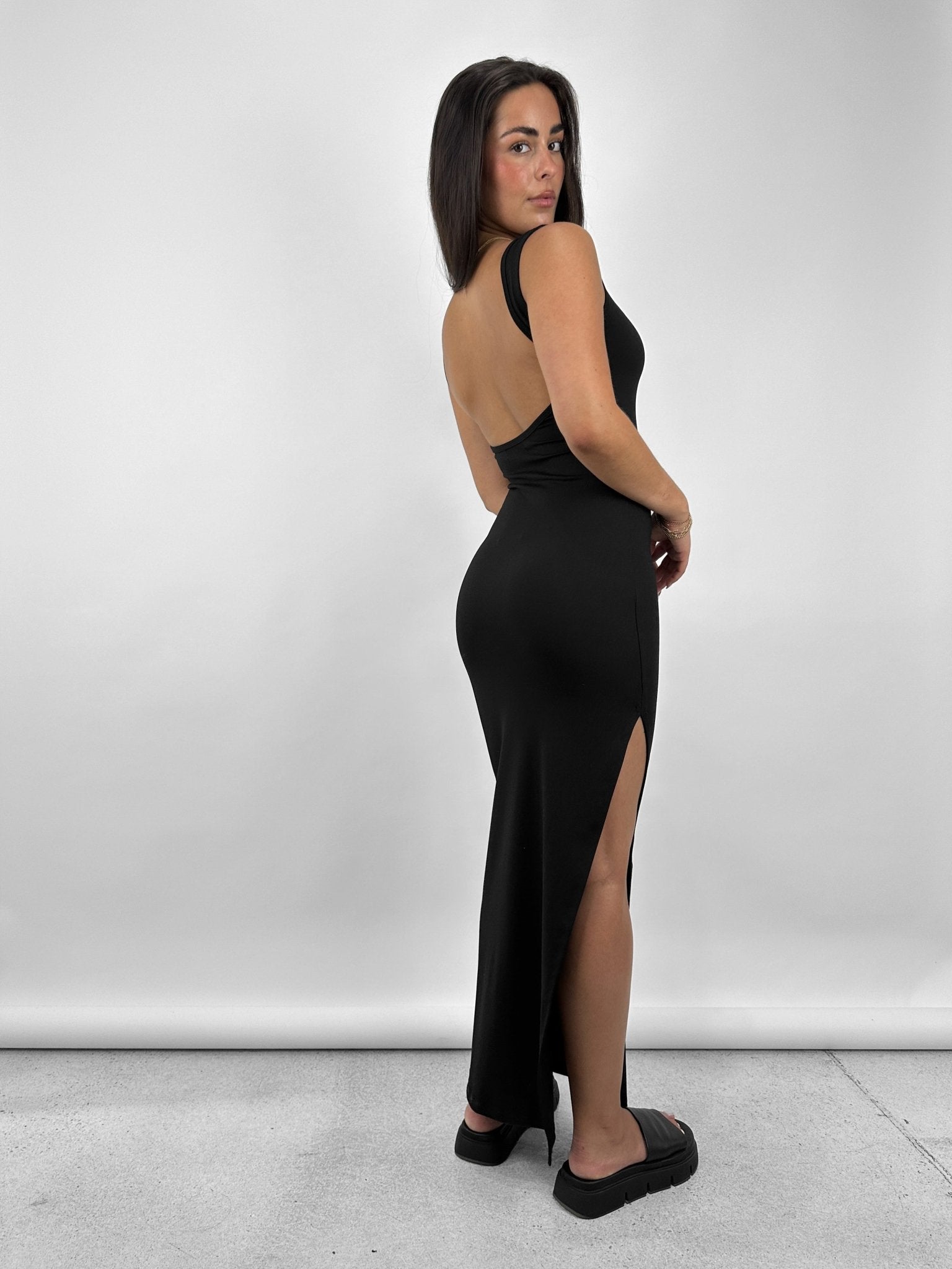 Low Back Fitted Midi Dress - Vamp Official