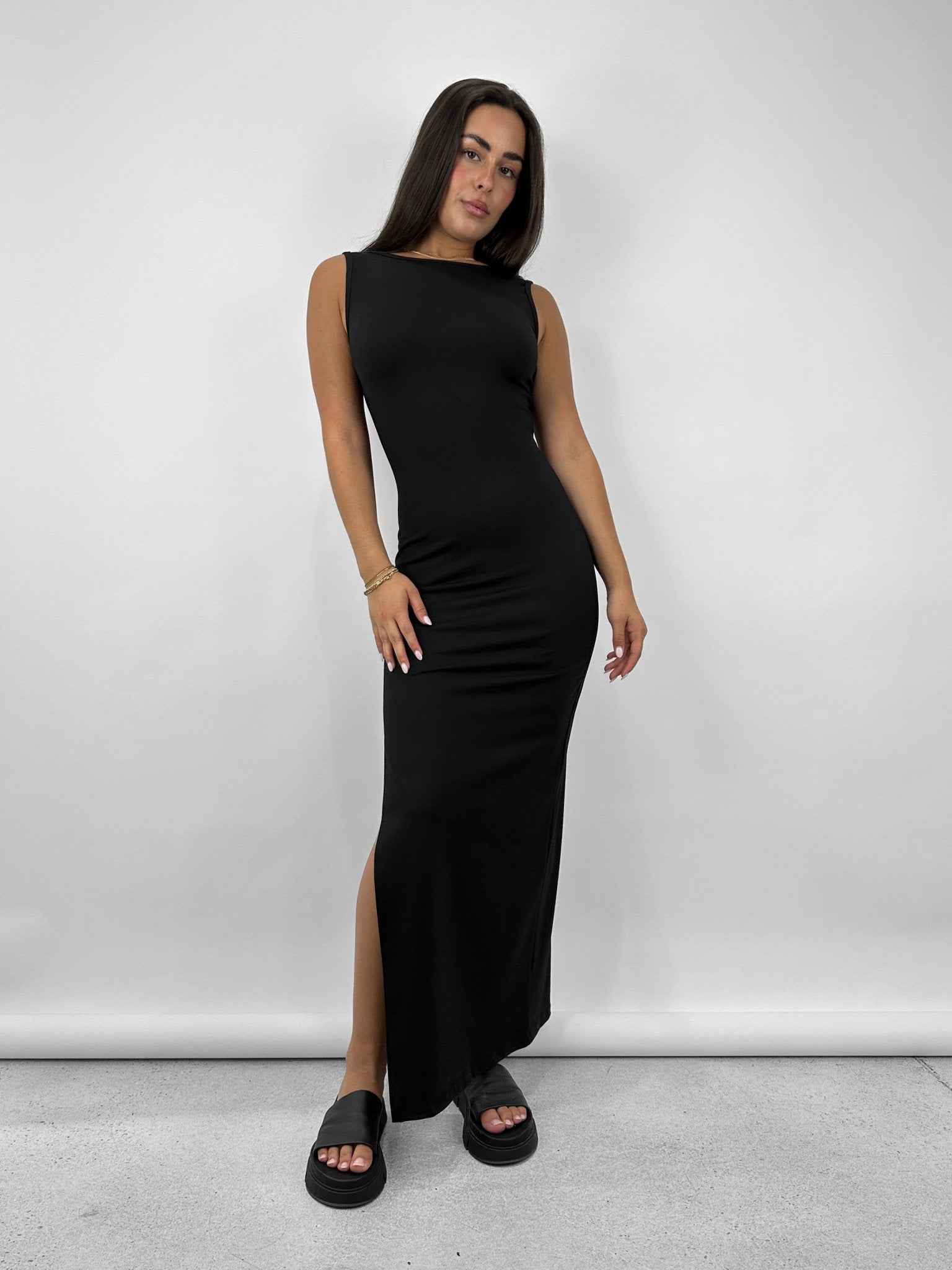 Low Back Fitted Midi Dress - Vamp Official