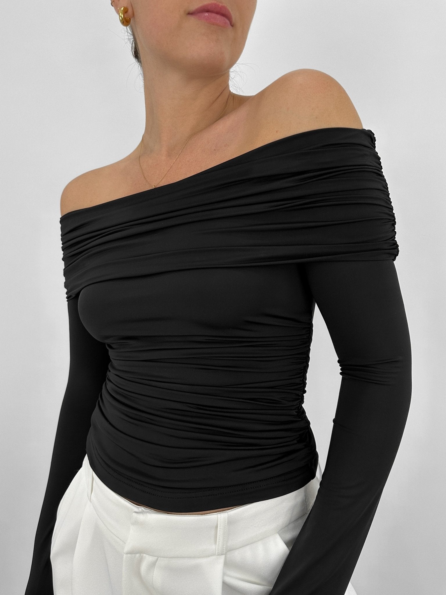 Off The Shoulder Long Sleeve Ruched Top - Vamp Official