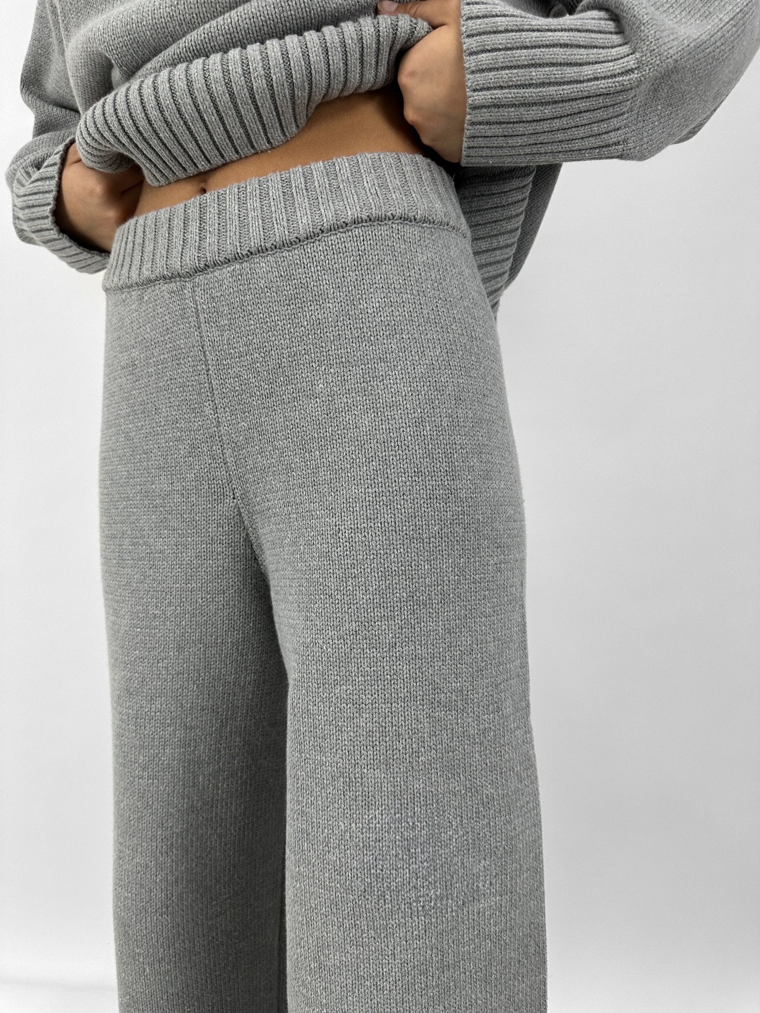 Relaxed Knit Pants - Vamp Official