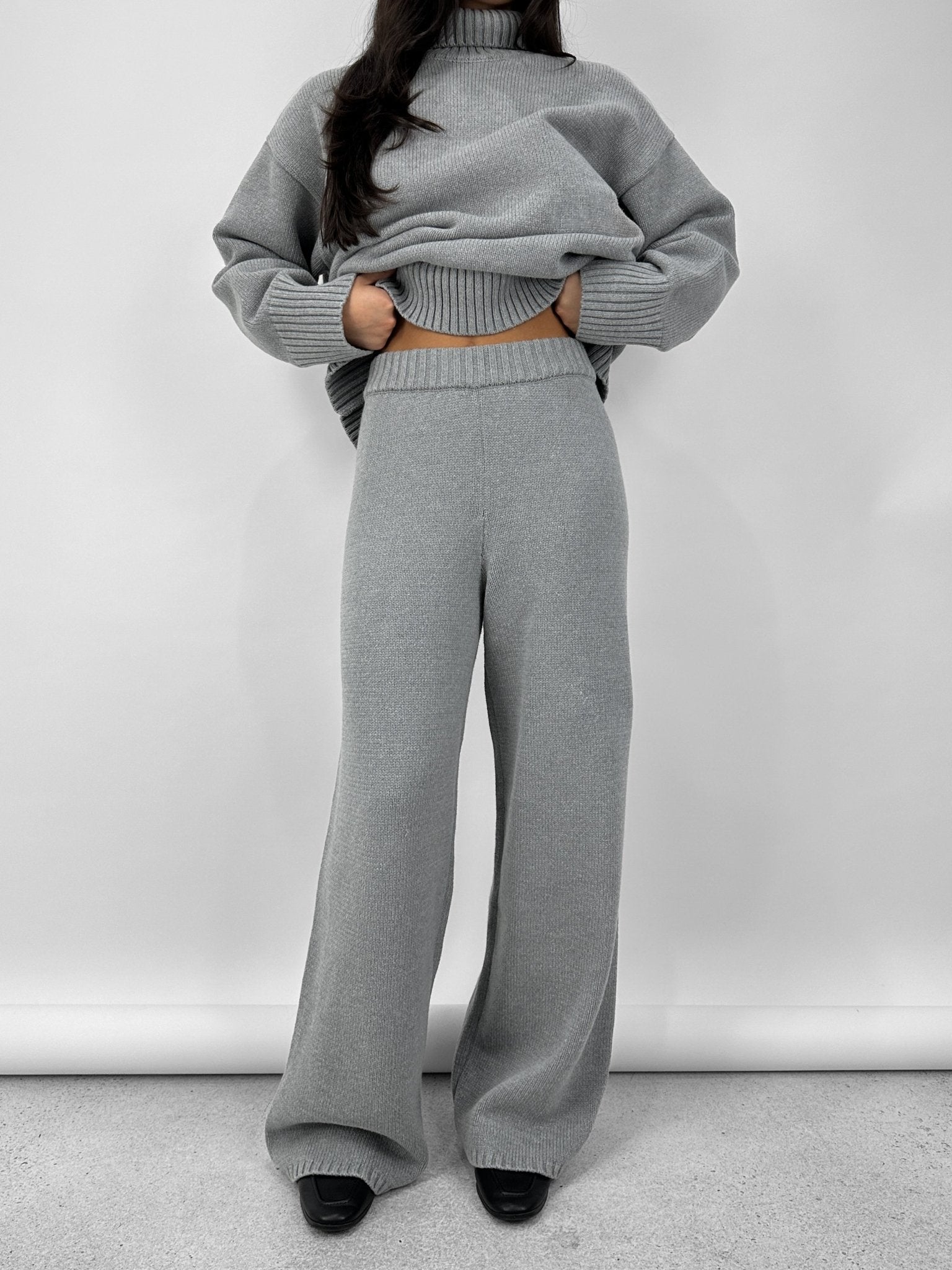 Relaxed Knit Pants - Vamp Official