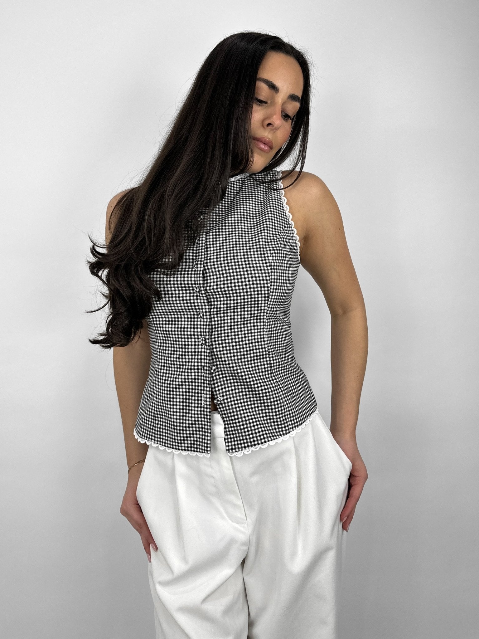 Scalloped Trim Gingham Vest - Vamp Official