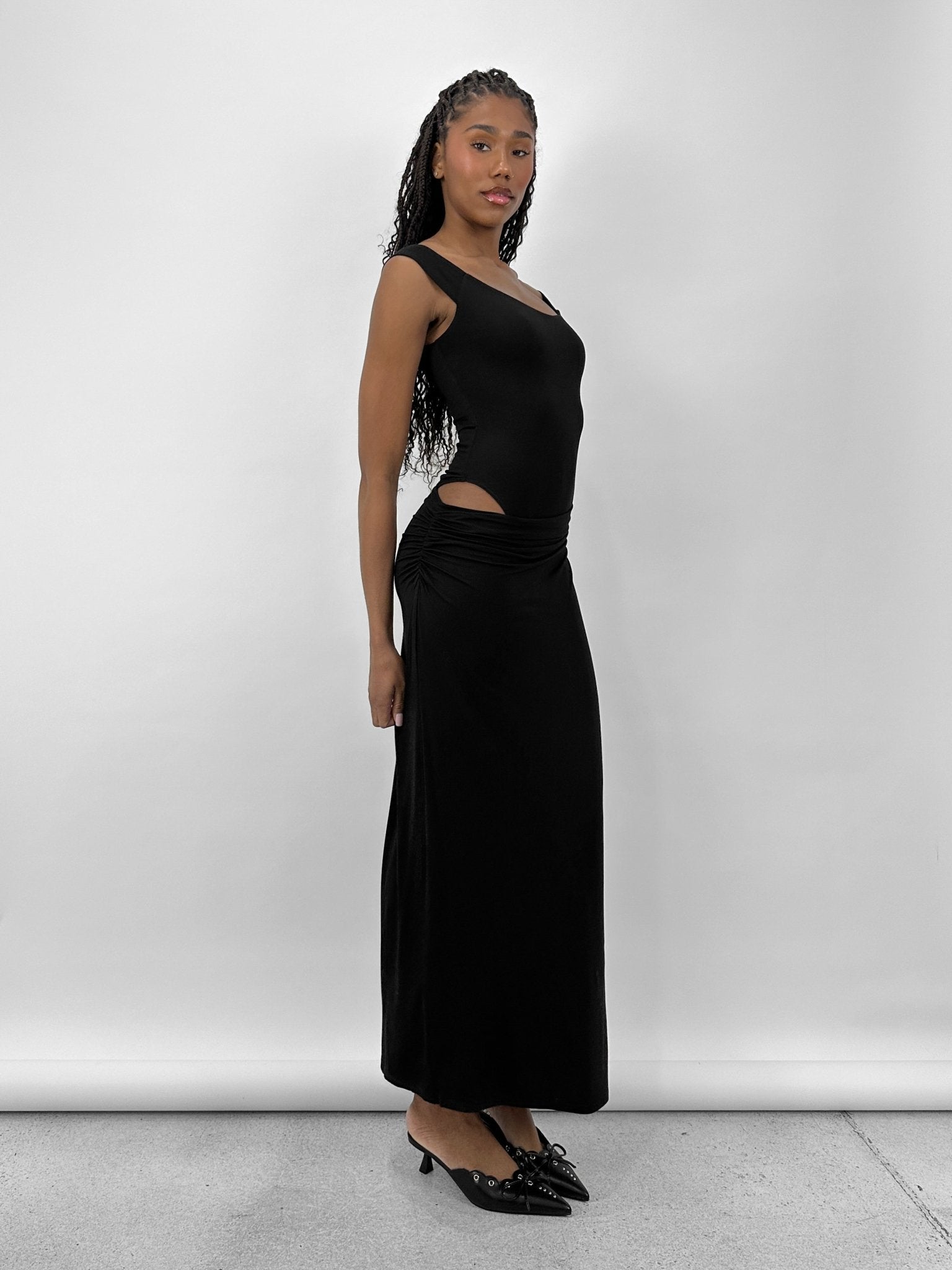 Scoop Neck Cut Out Midi Dress - Vamp Official