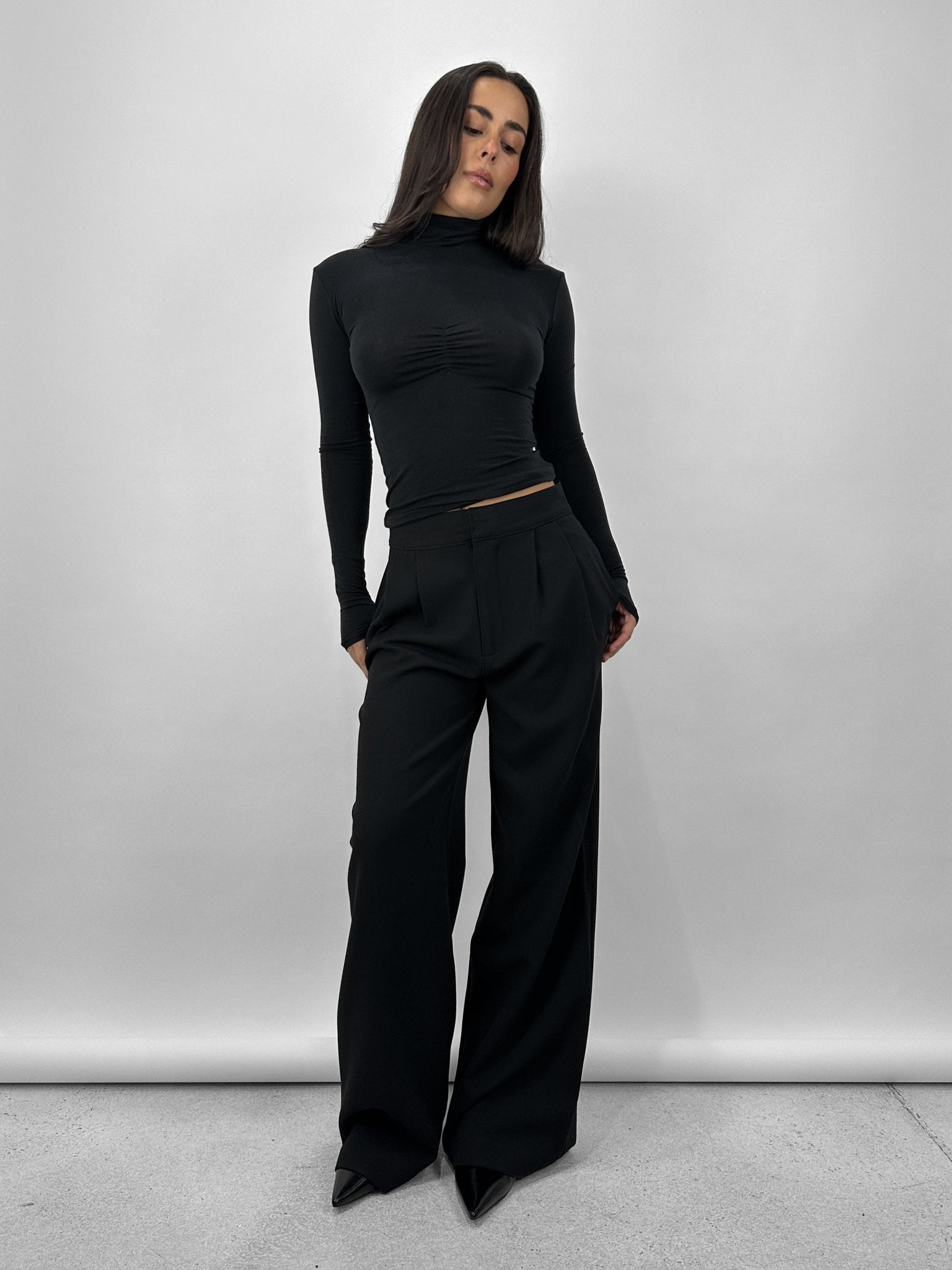 Wide Leg Pleated Trousers - Vamp Official